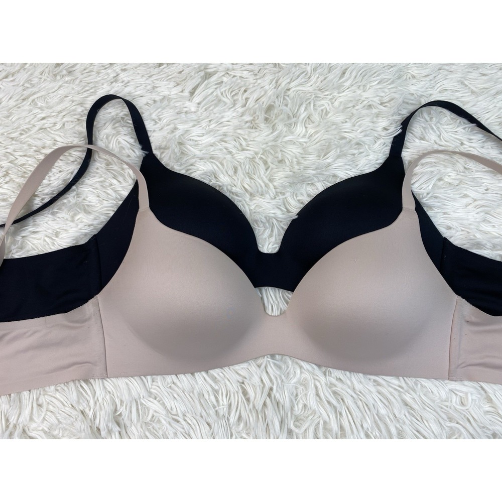 Uniqlo Women's Lot of 2 30/32 A/B Blush Pink Black Wireless Moulded T-Shirt Bras